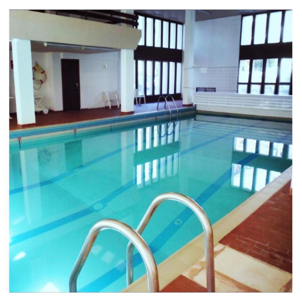 Appartement 58 M2 Avec Piscine Interieure Vue Montagne Centre Village , Parking Prive Saint-Lary-Soulan Exterior photo